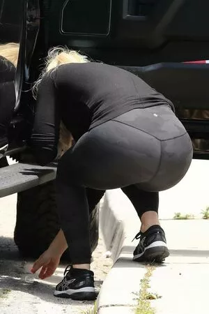 Avril Lavigne / AvrilLavigne nude photo #0689