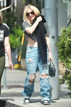 Avril Lavigne / AvrilLavigne nude photo #0725
