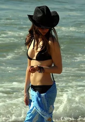 Avril Lavigne / AvrilLavigne nude photo #0805