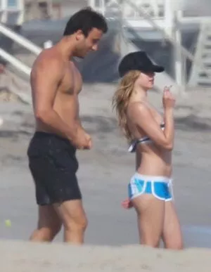 Avril Lavigne / AvrilLavigne nude photo #0857