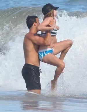 Avril Lavigne / AvrilLavigne nude photo #0859