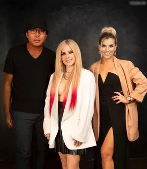 Avril Lavigne / AvrilLavigne nude photo #0896