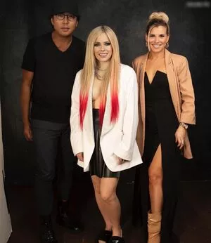 Avril Lavigne / AvrilLavigne nude photo #0903