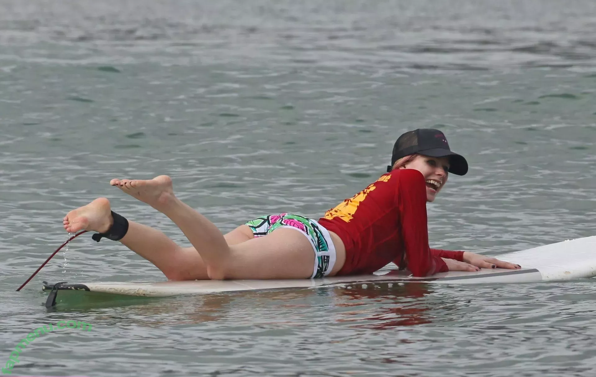 Avril Lavigne nude photo #0611 (AvrilLavigne)