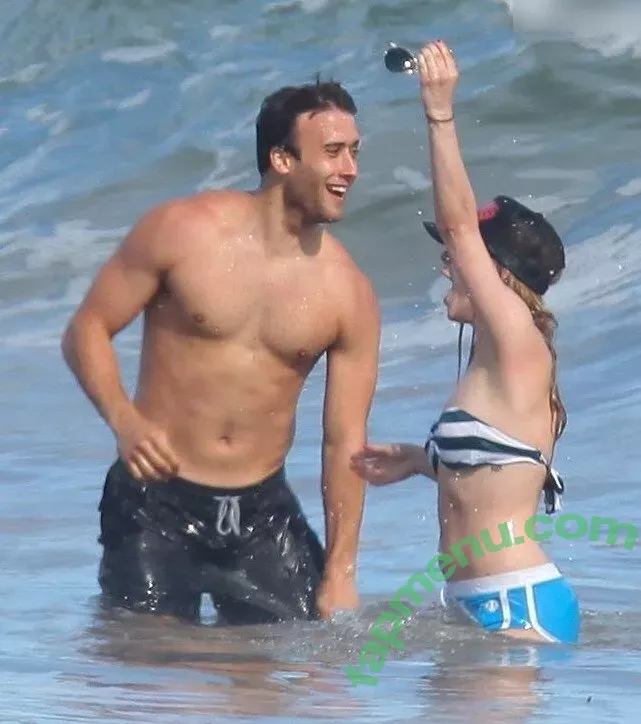 Avril Lavigne nude photo #0853 (AvrilLavigne)