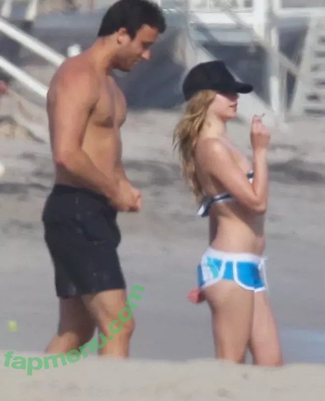 Avril Lavigne nude photo #0857 (AvrilLavigne)