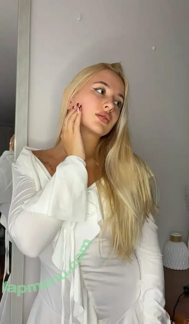 avroralady nude photo #0078 (avroralady)