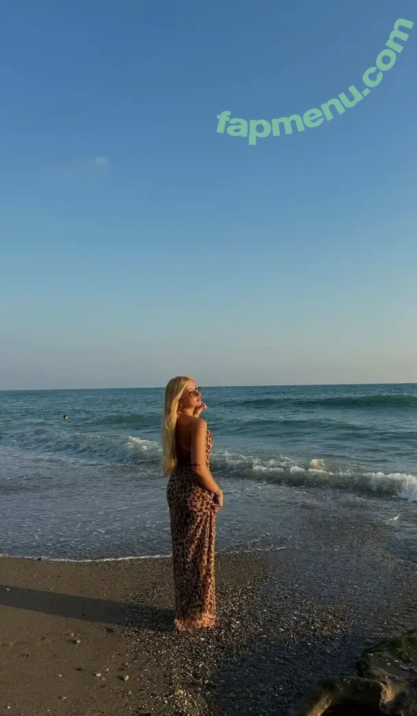 avroralady nude photo #0080 (avroralady)