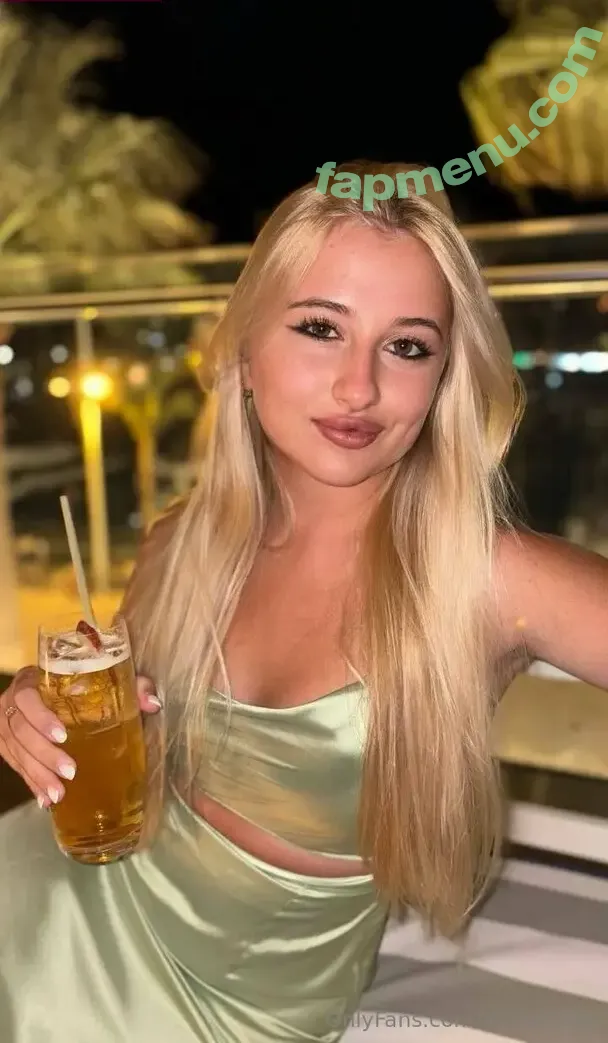 avroralady nude photo #0100 (avroralady)