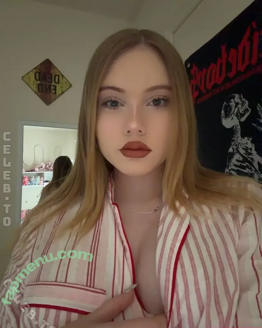 Avrrorka nude photo #0027 (Avrrorkar / avrora_saska)