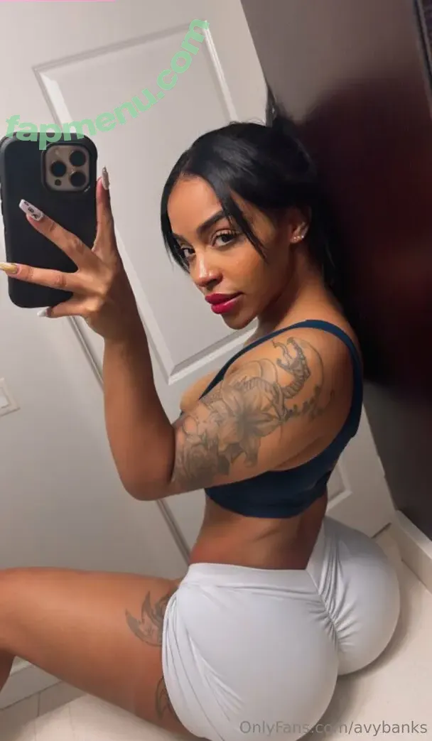 avybanks nude photo #0003 (avybanks_)