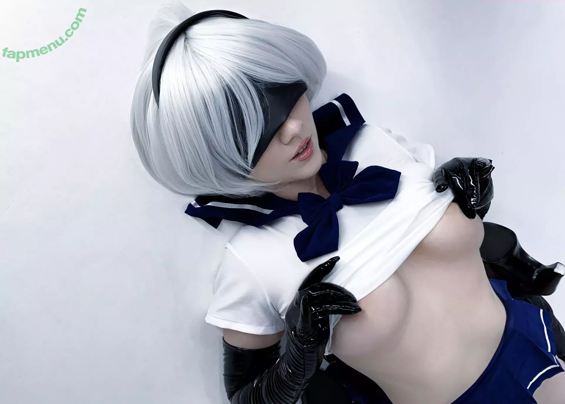 awesomi nude photo #0386 (Omi / Omi_COS / awes_omi)