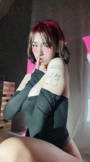 awholelottazozo / zozothewoodelf nude photo #0163