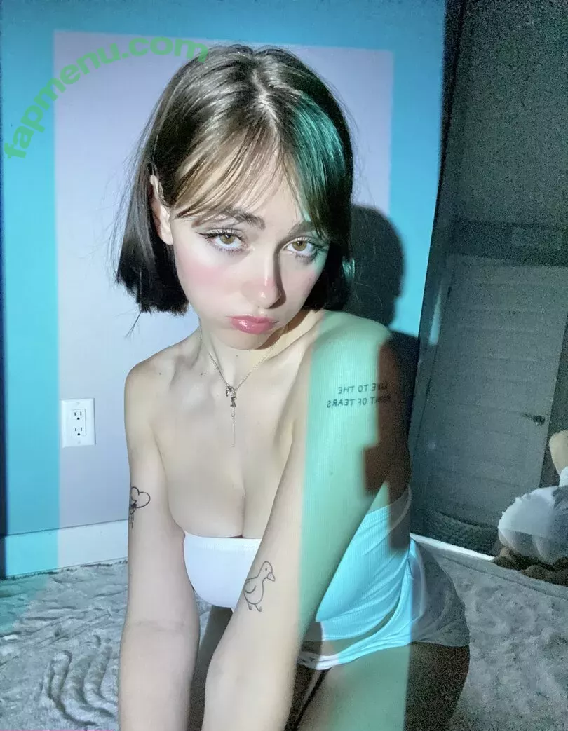 awholelottazozo nude photo #0052 (zozothewoodelf)