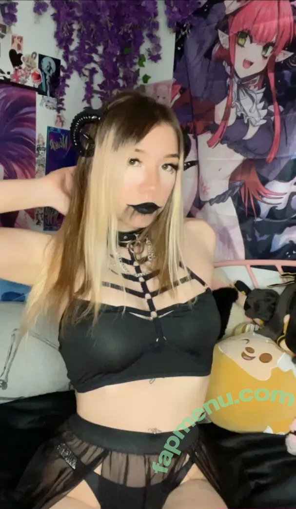 awimomo nude photo #0002 (official.awimomo)