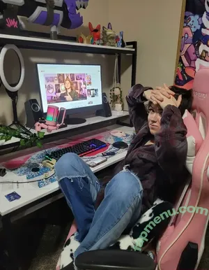 Awkspew_roo2 / lilith zulaykha / omw2fyd nude photo #0212