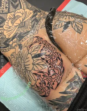 awlivv / awlivv_ nude photo #0441