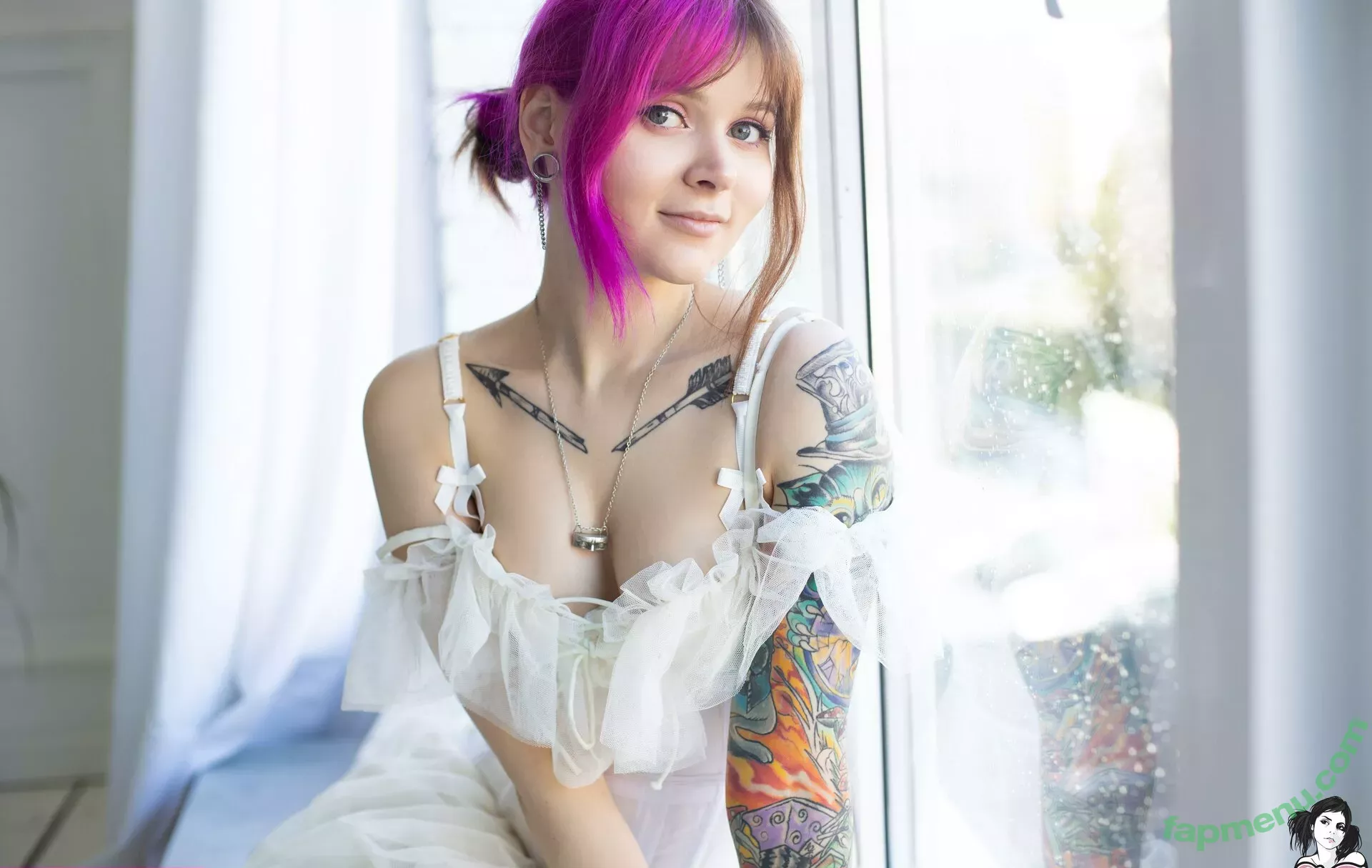 Awondrr nude photo #0030 (Alice Wonder / alicewonder_99 / awondrr_sg)