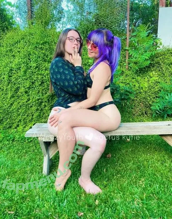 awoozyyouth nude photo #0076 (AWoozyYouthh)