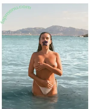 axellesuzukisinclair / asspocalypse nude photo #0006