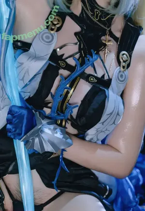 AxunkaOri / 阿薰kaOri nude photo #0070