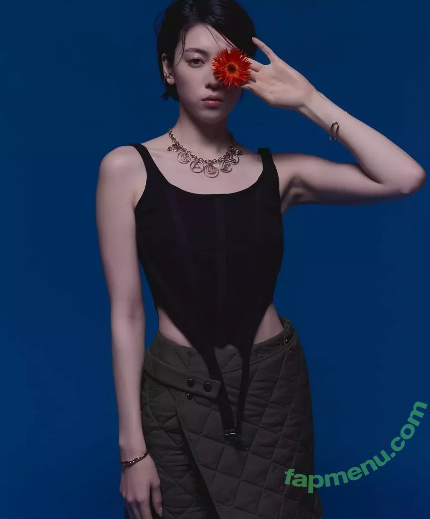 Ayaka Miyoshi nude photo #0043 (miyoshi.aa)