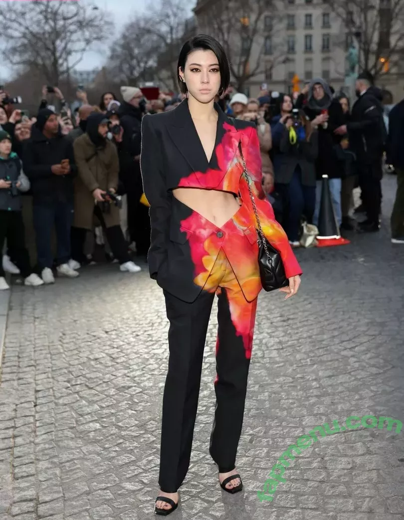 Ayaka Miyoshi nude photo #0093 (miyoshi.aa)