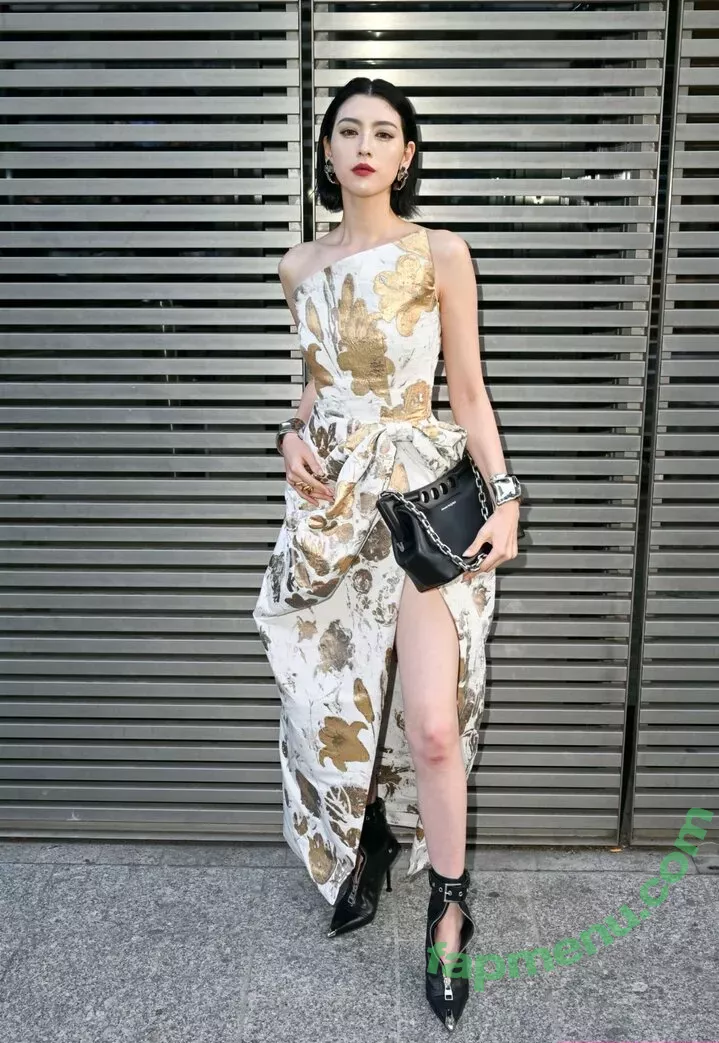 Ayaka Miyoshi nude photo #0152 (miyoshi.aa)