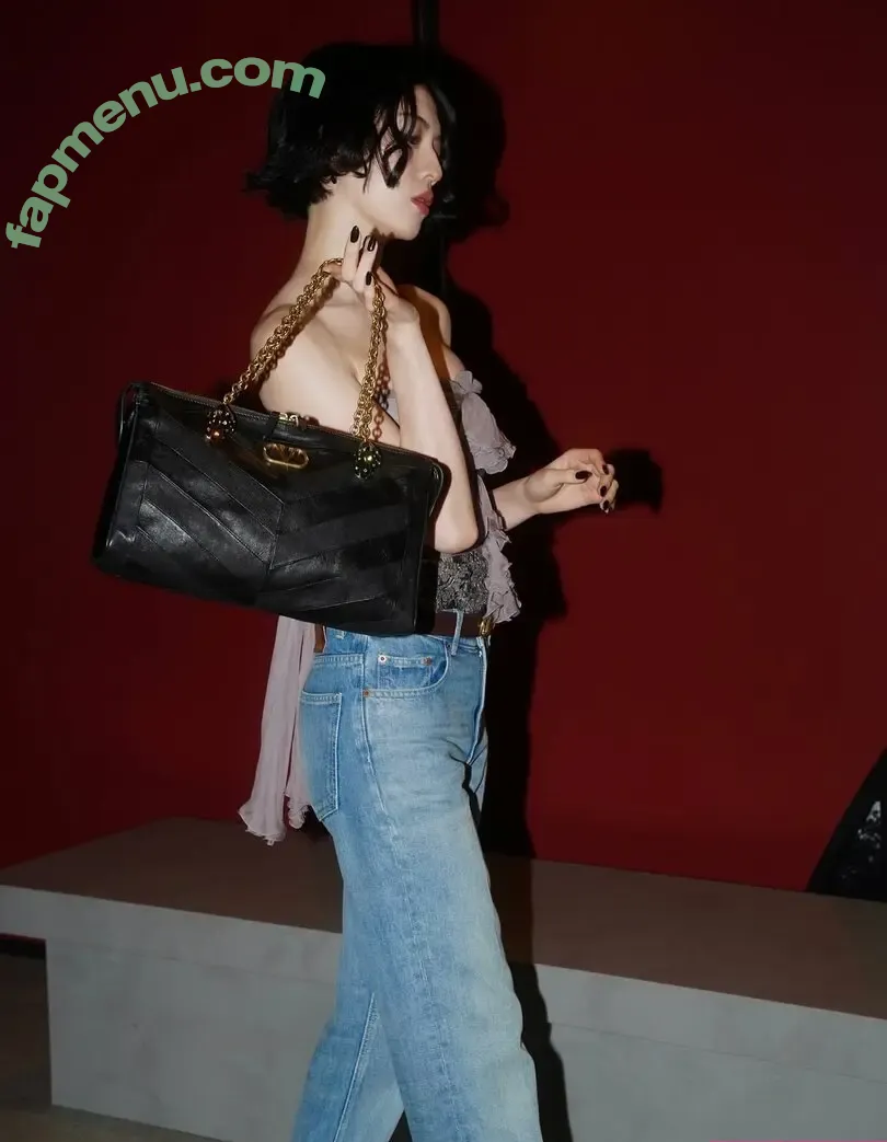 Ayaka Miyoshi nude photo #0799 (miyoshi.aa)