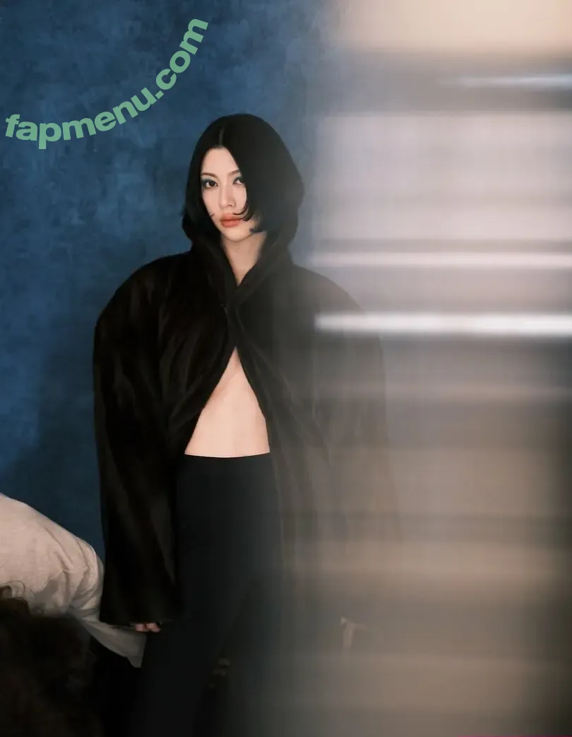 Ayaka Miyoshi nude photo #0824 (miyoshi.aa)