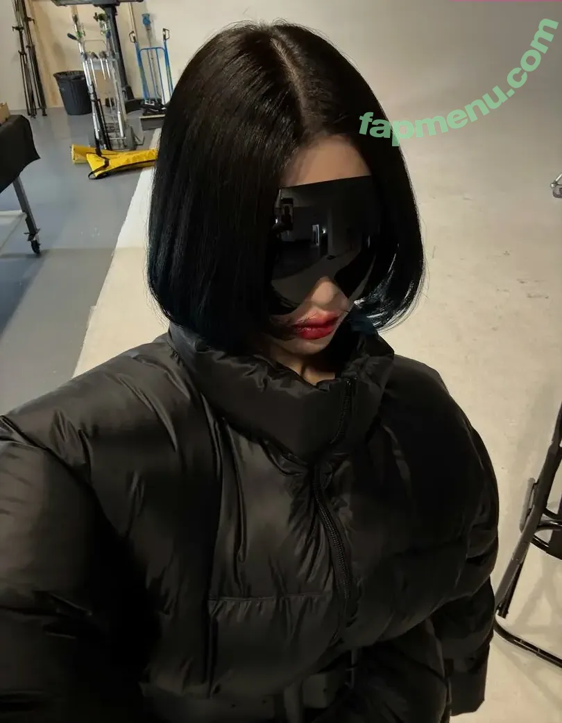 Ayaka Miyoshi nude photo #0826 (miyoshi.aa)