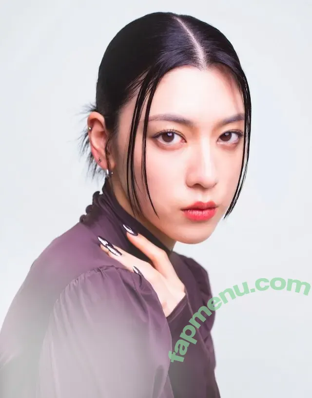 Ayaka Miyoshi nude photo #0910 (miyoshi.aa)