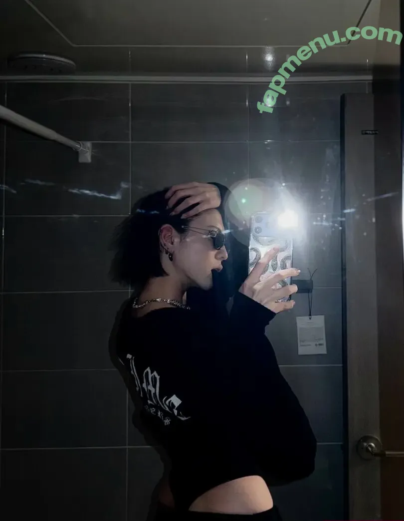 Ayaka Miyoshi nude photo #0926 (miyoshi.aa)