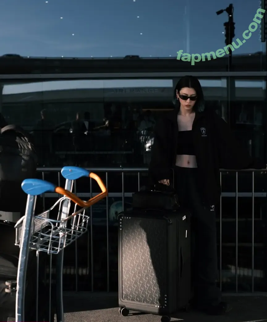 Ayaka Miyoshi nude photo #0934 (miyoshi.aa)