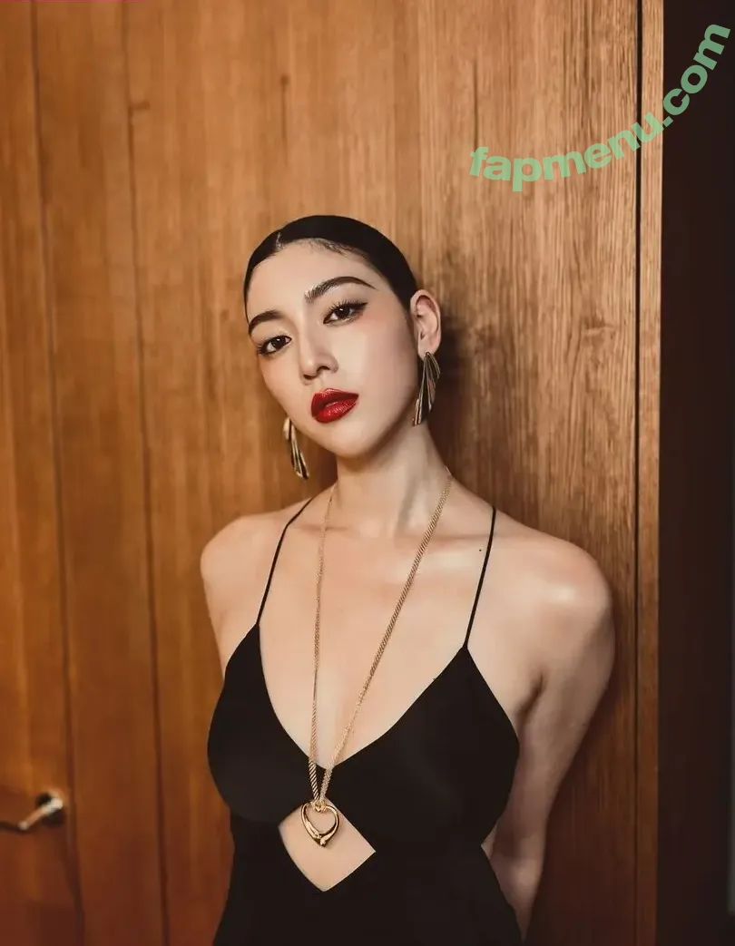 Ayaka Miyoshi nude photo #0943 (miyoshi.aa)