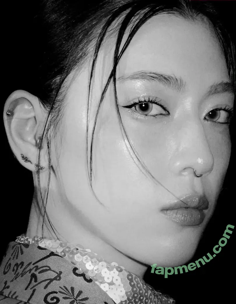 Ayaka Miyoshi nude photo #0946 (miyoshi.aa)