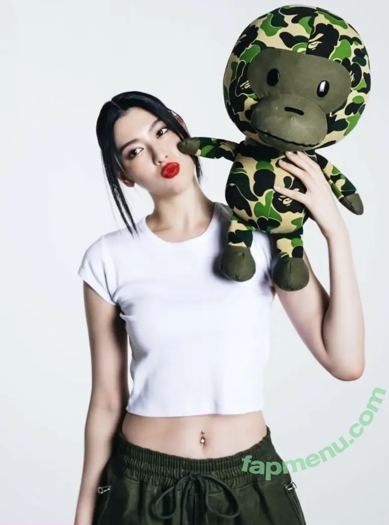 Ayaka Miyoshi nude photo #0957 (miyoshi.aa)