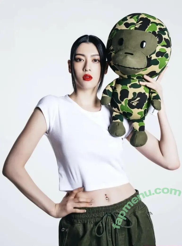 Ayaka Miyoshi nude photo #0958 (miyoshi.aa)