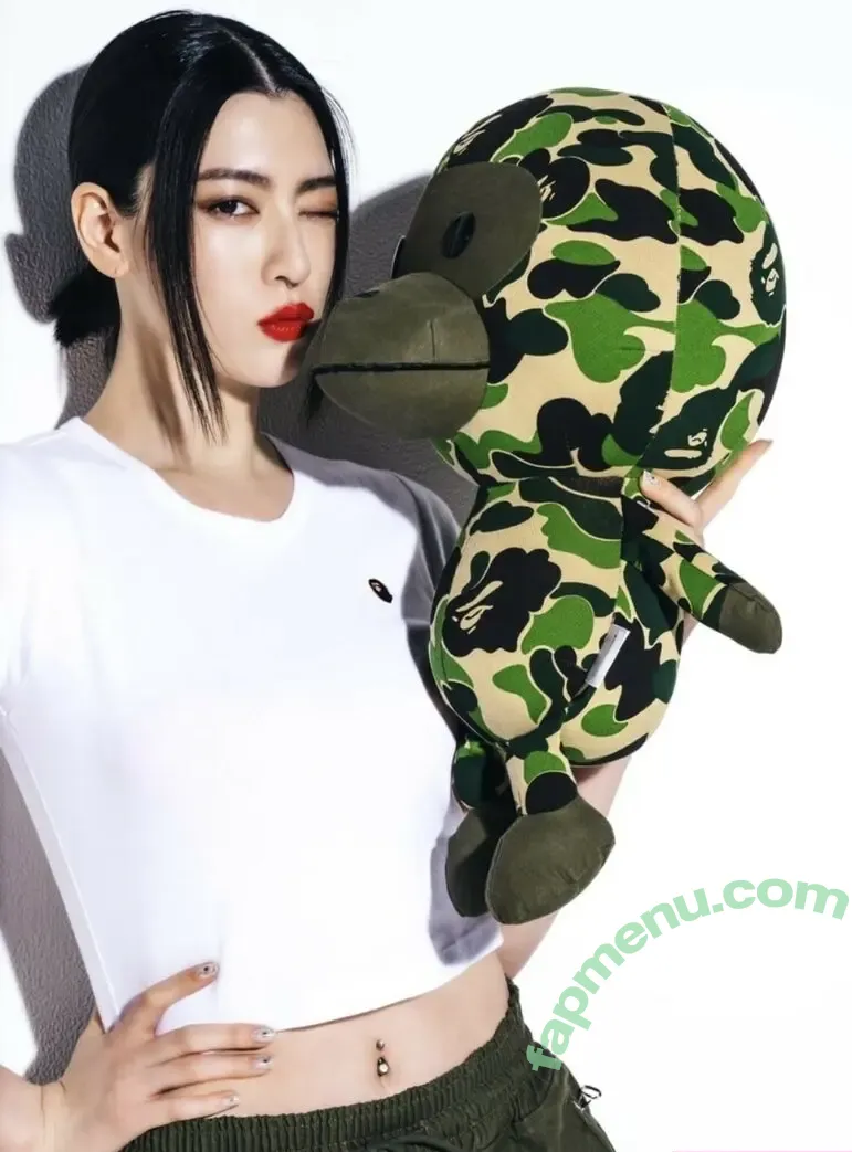 Ayaka Miyoshi nude photo #0959 (miyoshi.aa)