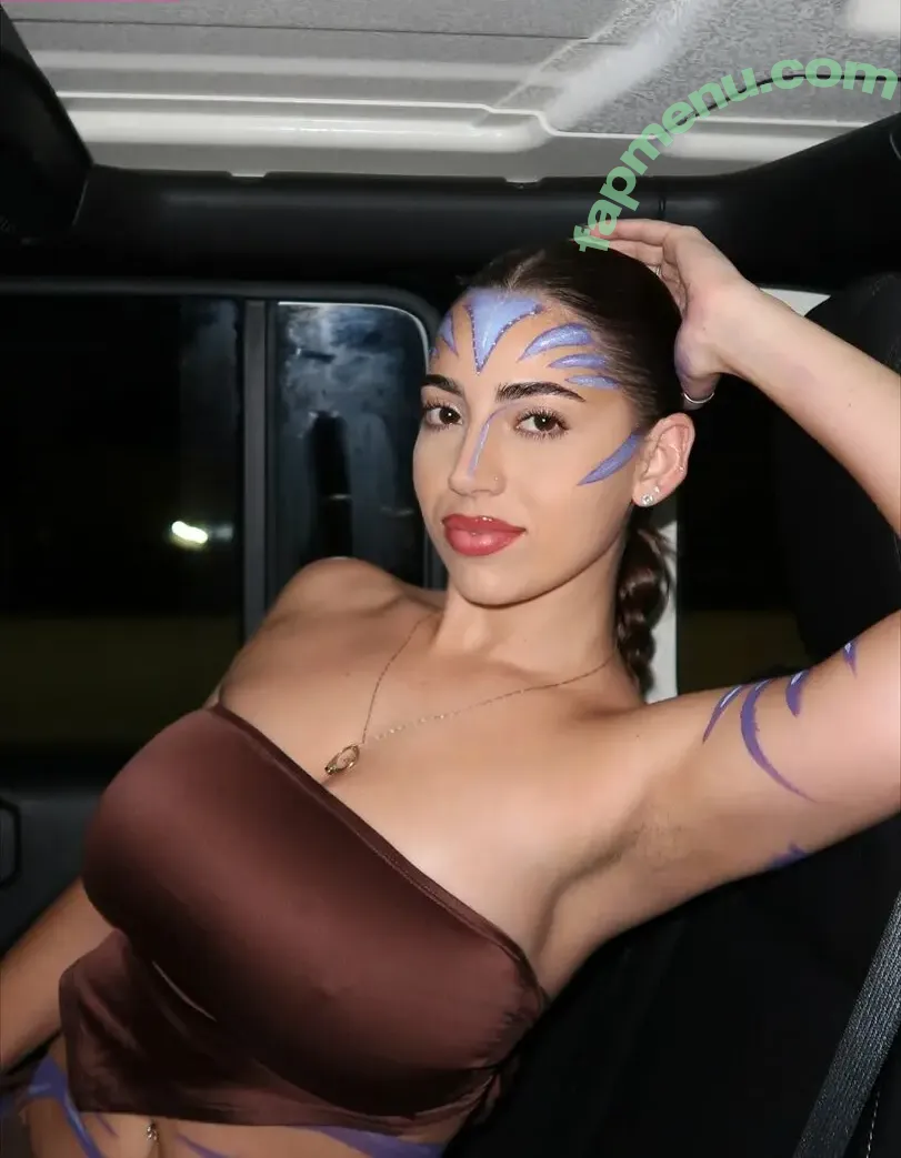 Ayamarieee nude photo #0055 (Lyss Savage / lysssavage)