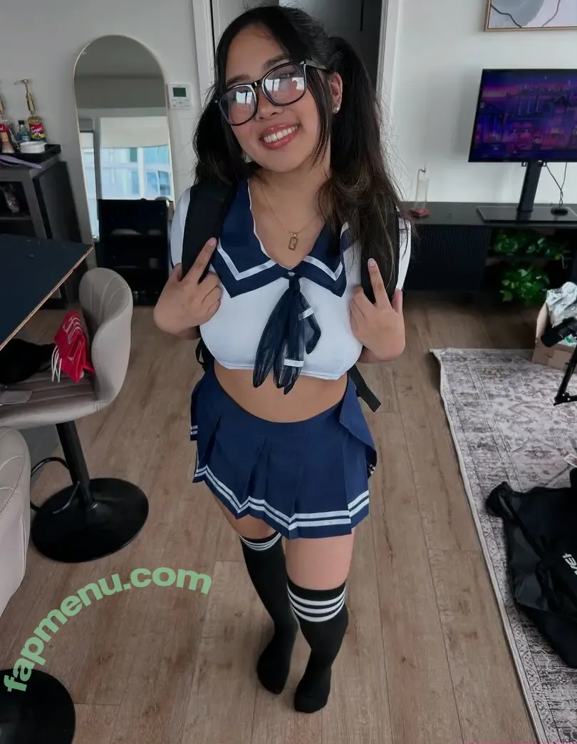 ayasuzu nude photo #0001 (ayasuzuu)