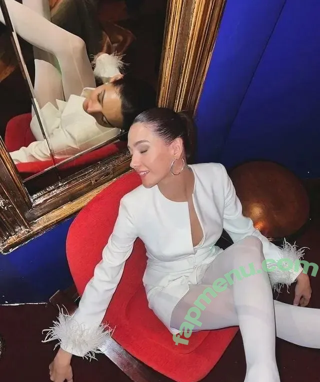 Aybüke Pusat nude photo #0019 (aybukepusat)