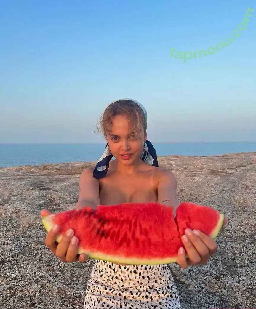 Aydanique nude photo #0006 (Aydanique)