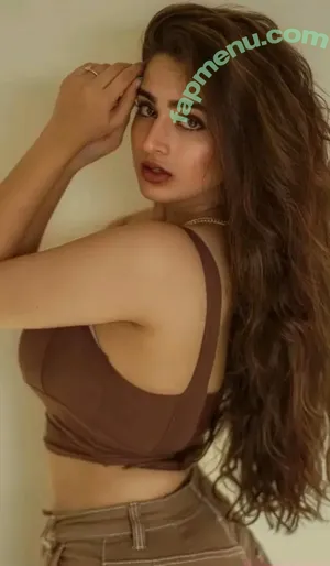 Ayesha Khan / ayeshaakhan_official nude photo #0083