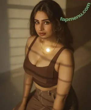 Ayesha Khan / ayeshaakhan_official nude photo #0084