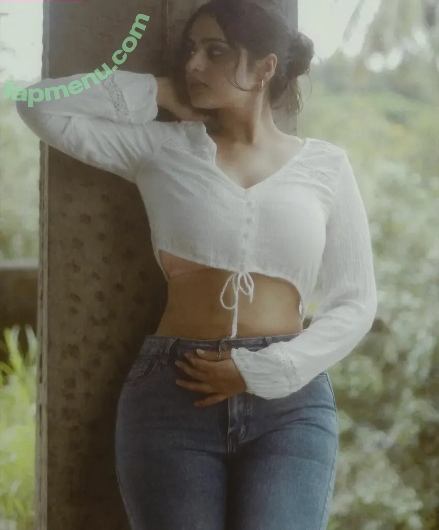 Ayesha Khan nude photo #0088 (ayeshaakhan_official)