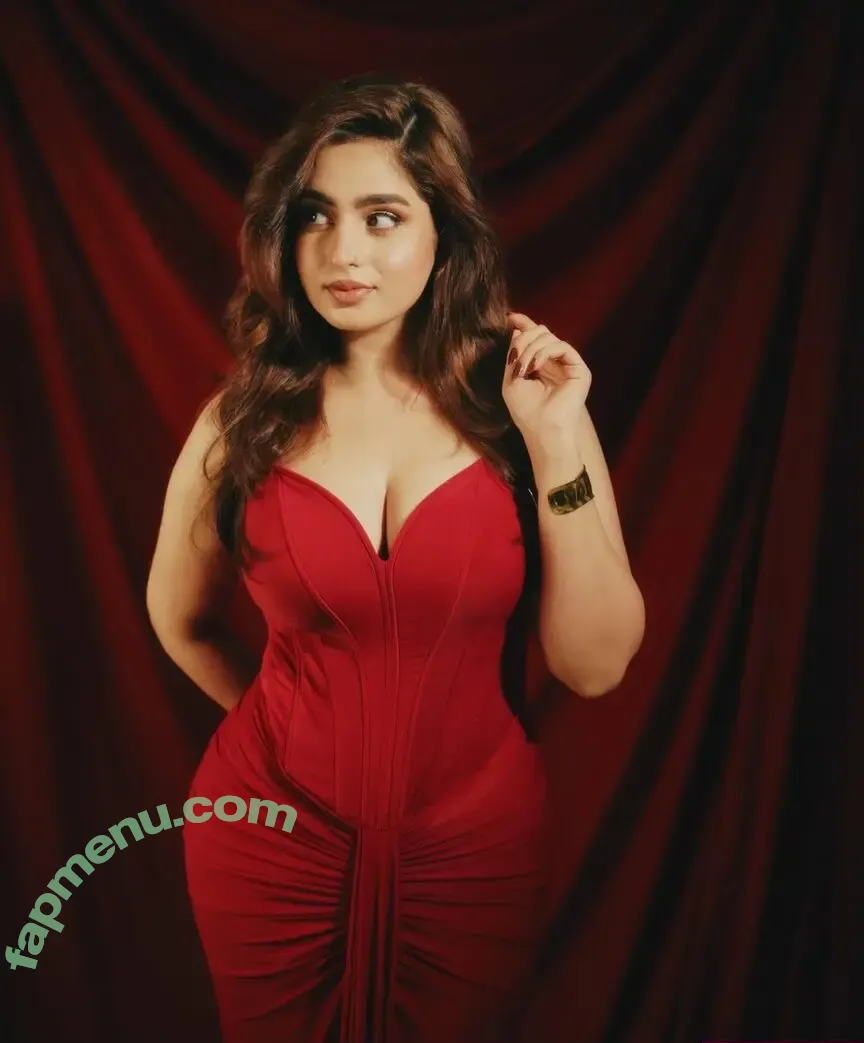 Ayesha Khan nude photo #0114 (ayeshaakhan_official)