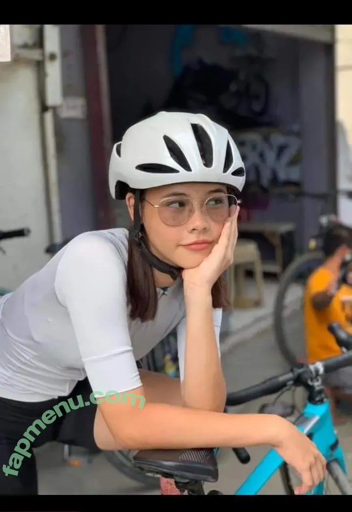 Ayesha Oprenario nude photo #0001 (Ayesha Oprenario)