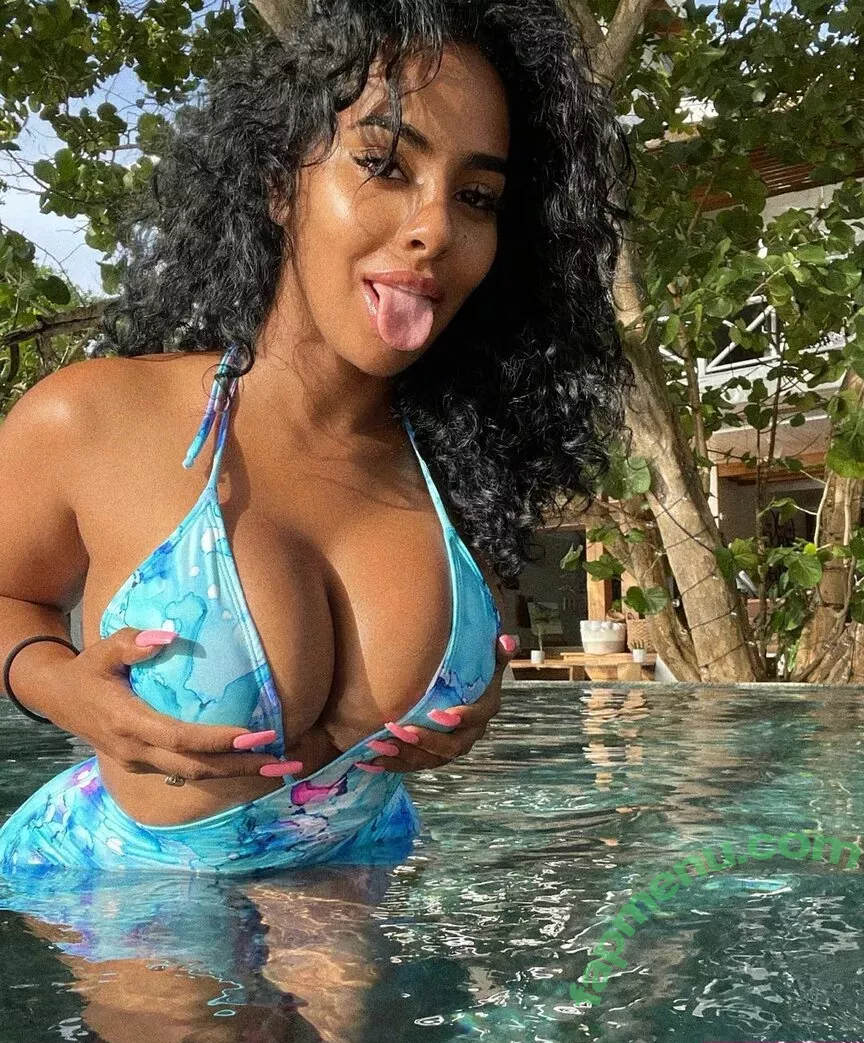 Ayisha Diaz nude photo #0030 (ayishadiaz / ayishadiaz0)