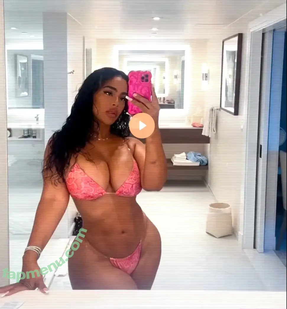 Ayisha Diaz nude photo #0232 (ayishadiaz / ayishadiaz0)